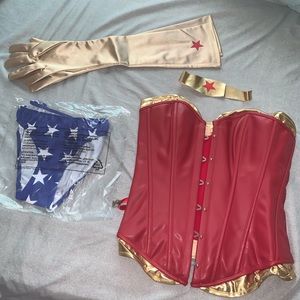 BRAND NEW NEVER WORN wonder woman costume